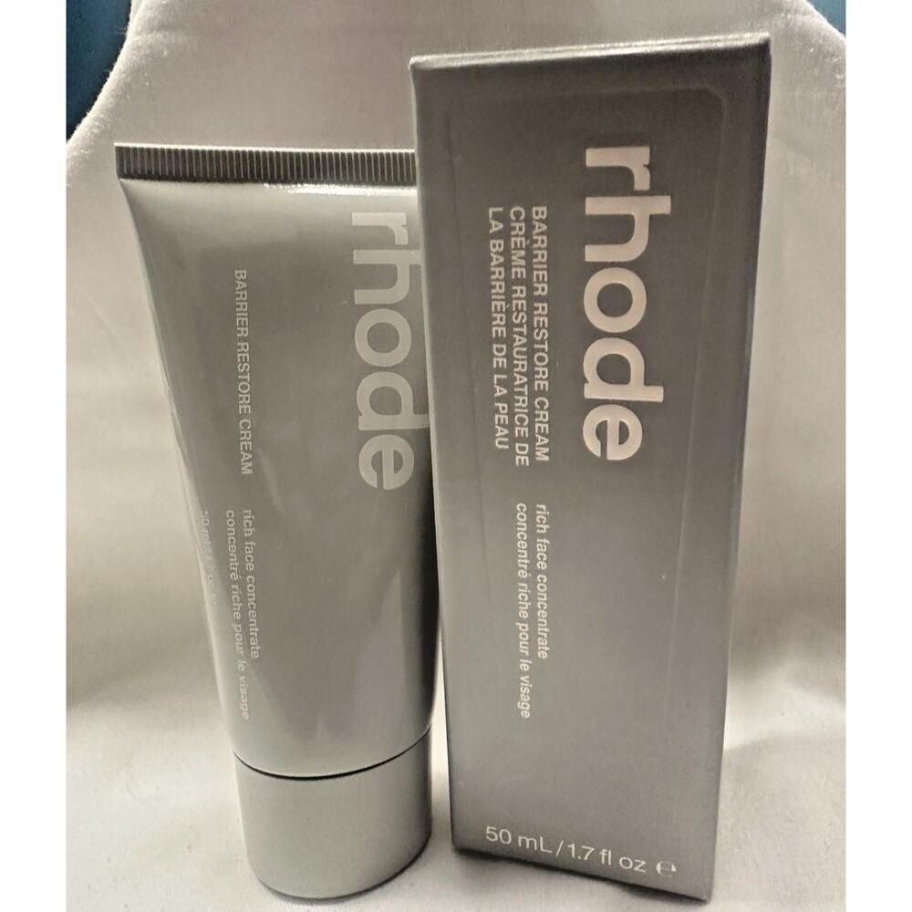 Rhode Barrier Restore Cream Comforting Daily Moisturizer 1.7oz/50ml